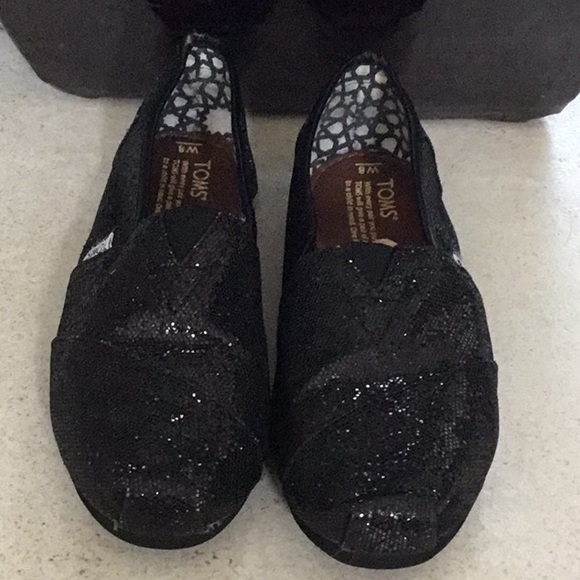 toms black glimmer women's classics